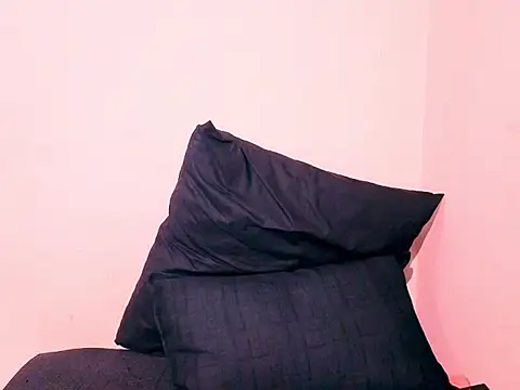 indianplaymatexx Adlı Modelin Canlı XXX Sohbeti