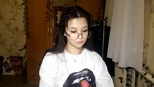 Онлайн чат XXX Adilily