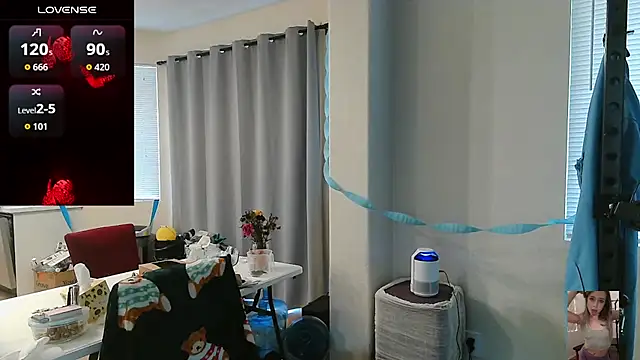 Blondiewithanass Chat XXX live