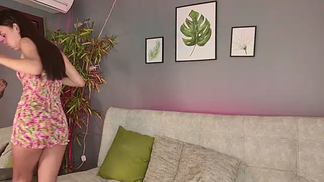 Vicky_kittyy Chat XXX in diretta