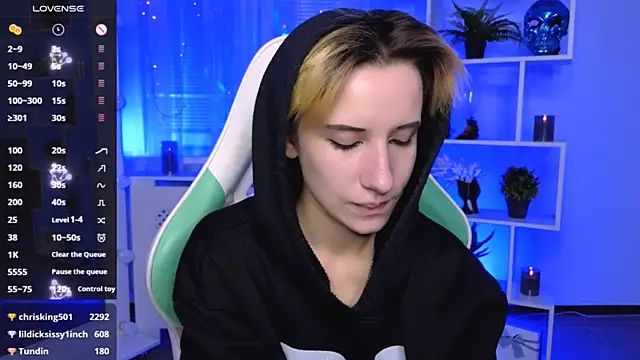 _Rein_ramm Show in webcam