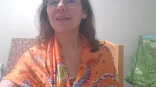 HollyJewel's Live XXX Chat