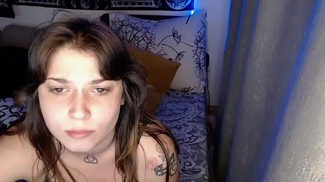 XXX chat uživo modela AlienforTwenty