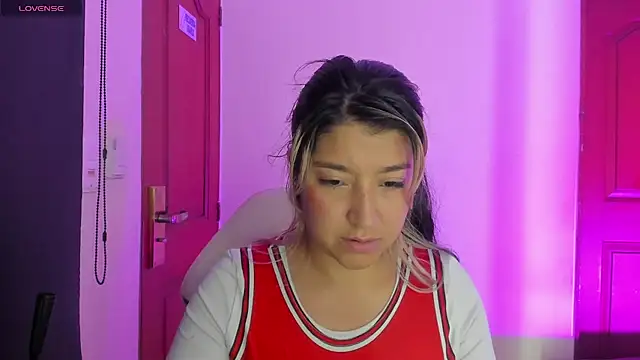 Dahiana_Dmour_ লাইভ XXX চ্যাট