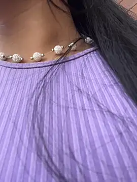 Isabella-Teenn Live XXX chat