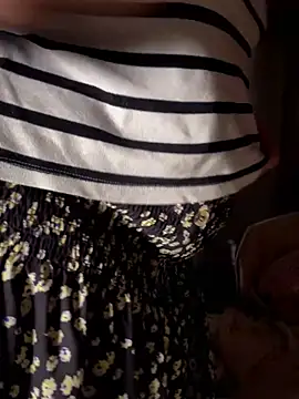 Nenssy555 라이브 XXX 채팅