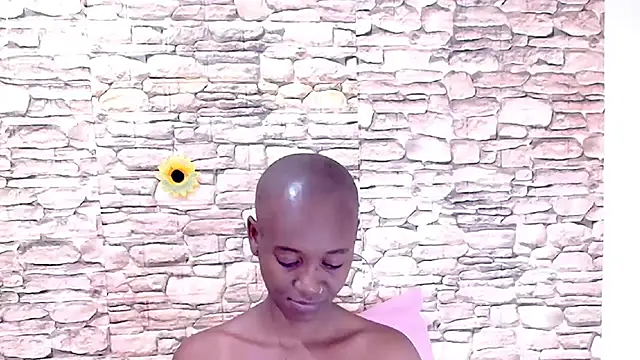 EbonyOlive69 élő XXX-chatje