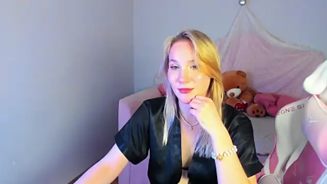 ElaraVoltage 라 이브 XXX 채팅