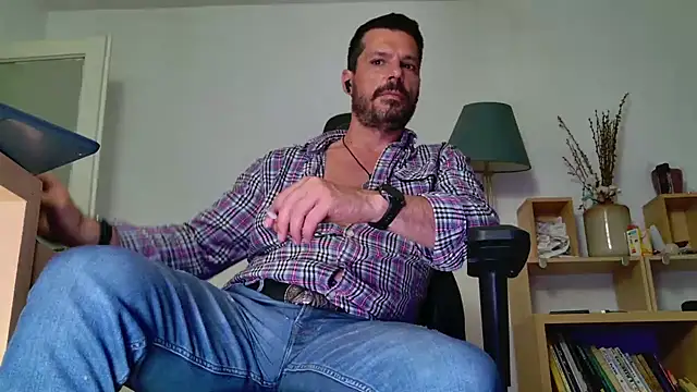 ChrisKox's Live XXX Chat
