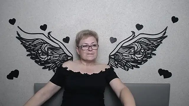 دردشة EmiliaGree الجنسية المباشرة