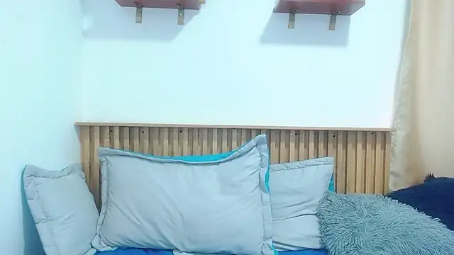 Violet_2003 – Naživo XXX chat