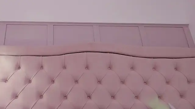 miia_blumm élő XXX-chatje