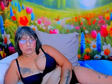 indianroxy 现场XXX聊天