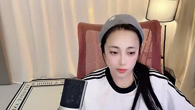 Daisy-77 网络视讯表演