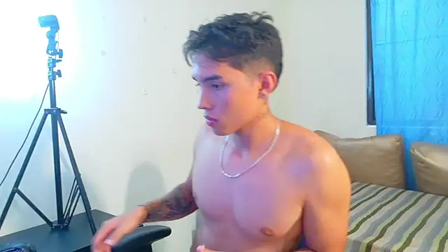 Fher_rivers1 élő XXX-chatje