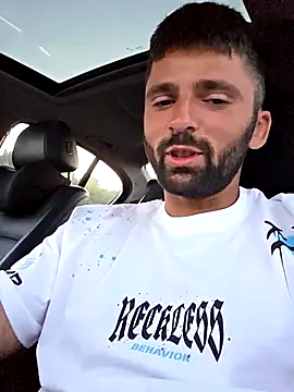 Show de StraightSerb na webcam