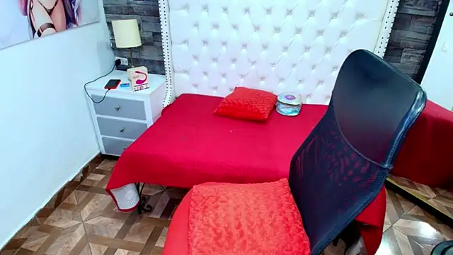 TRINY_TS Live XXX Chat