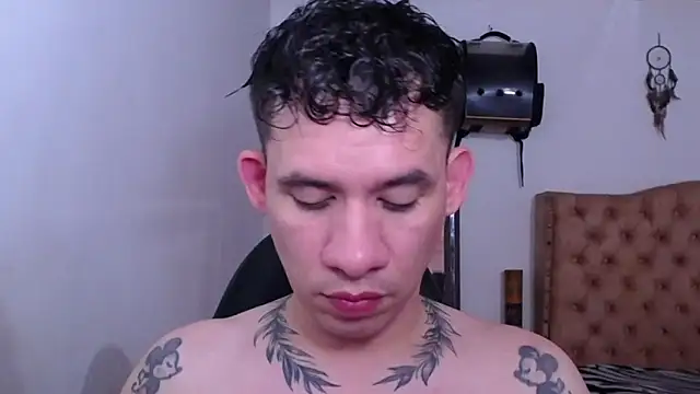 XXX chat uživo modela cute_eidenx