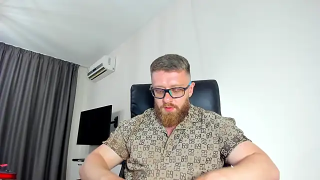 Findom_guy Adlı Modelin Canlı XXX Sohbeti