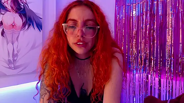mere_in_redd élő XXX-chatje