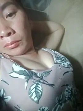 Lella_01 Show Webcam