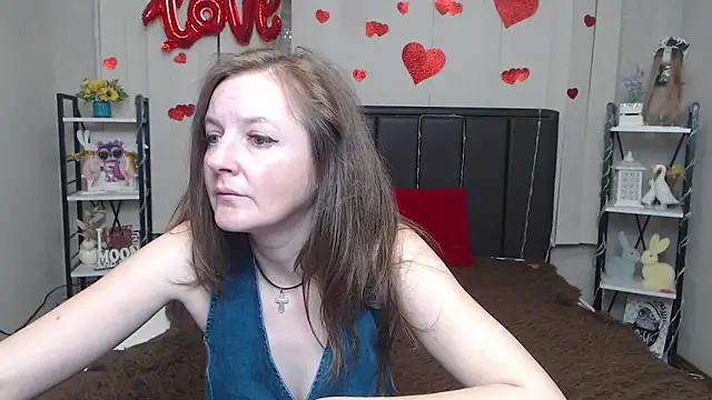 Živý XXX chat MeganPirs