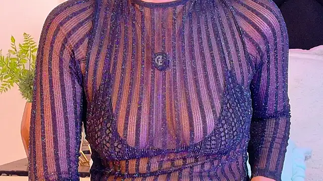 Holly_Brensonexx_ 在線直播表演
