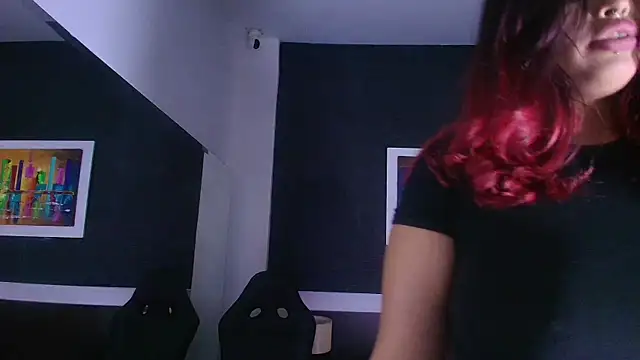 EvaaFoxxy1 – Live XXX-chat