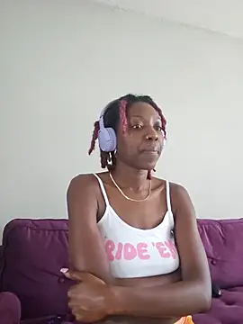 oliviaprettypussy webkamerás műsora