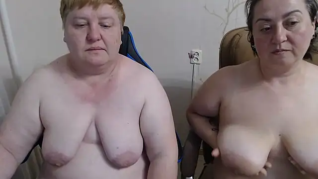 Lindy-Jeanie élő XXX-chatje