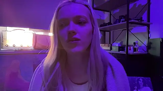 ShoshanaNogueras' Live XXX Chat