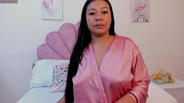 Chat XXX ao vivo de MilaaAdams
