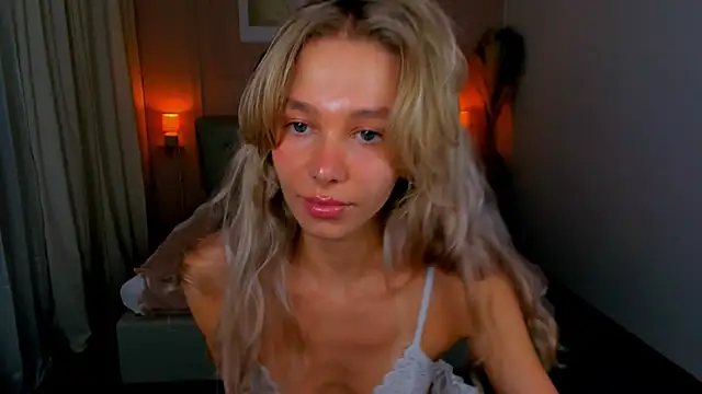 LuluAlis Live XXX-chat
