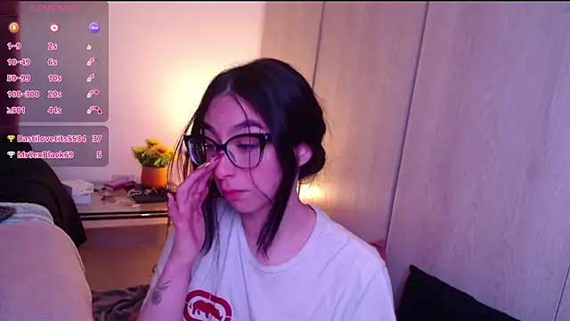 MeganTB 라이브 XXX 채팅
