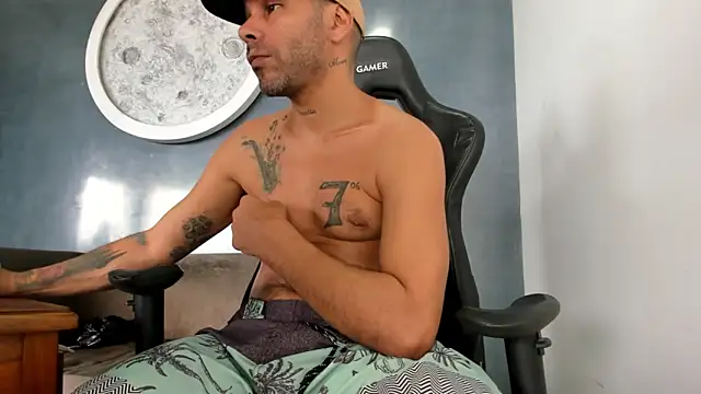 Živý XXX chat kevin_collins76