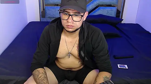 Онлайн чат XXX Nickk_21_