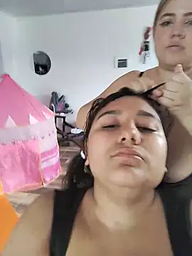 Sara_y_Amy live XXX chat