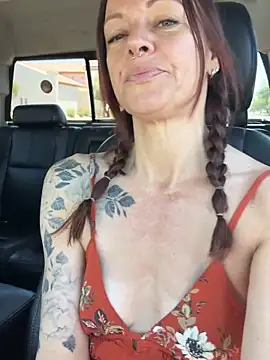 Chat XXX en directo de DesertLuxe