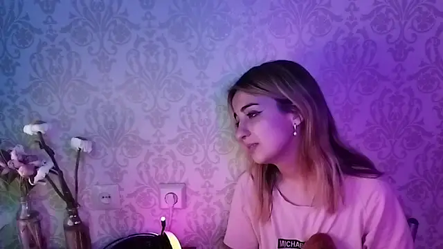 XXX chat uživo modela By_Mira
