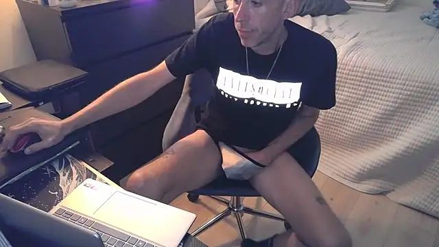 Chat XXX en directo de smokenstrokex