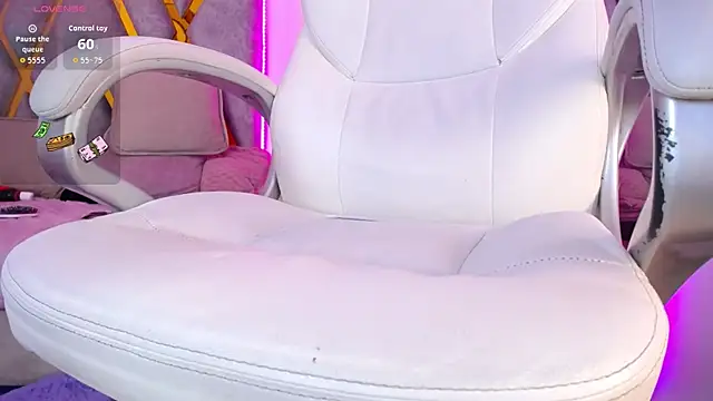 Lizza_Jones' Webcam Show