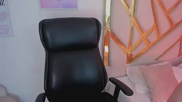 LanaJones_ Chat XXX live