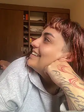 XXX chat uživo modela name_less_lulu
