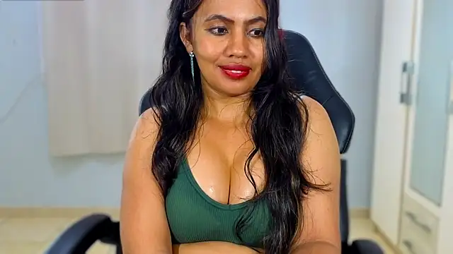 FannyXhot Adlı Modelin Canlı XXX Sohbeti
