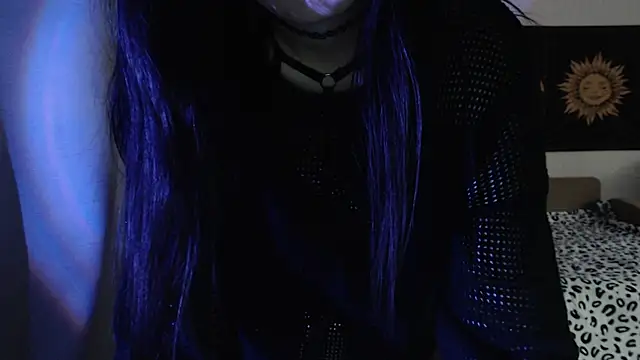 iintimate_flesh: διαδικτυακό σόου στην κάμερα