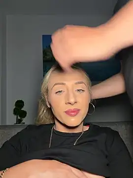 Strongqueen élő XXX-chatje