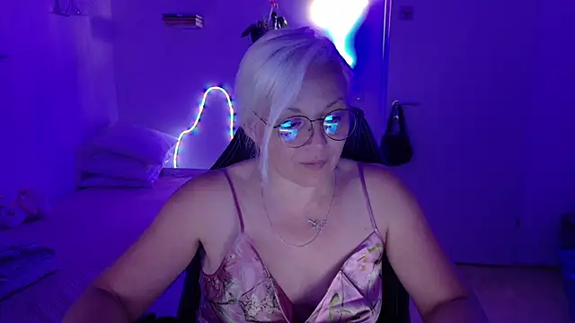 XXX chat uživo modela Linsy_Kim