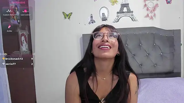 Megan_Darcy élő XXX-chatje