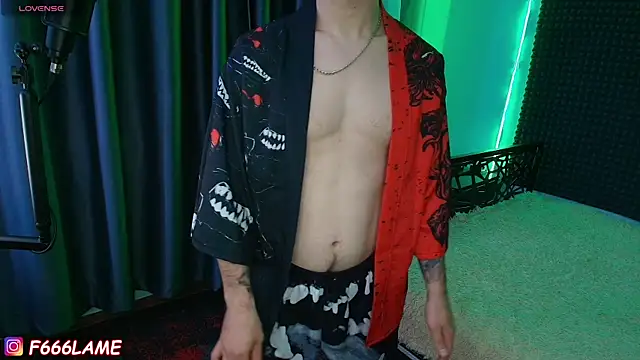 Chat +18 de F666LAME ao vivo