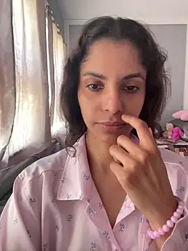 Chat +18 de karlatiburcio ao vivo